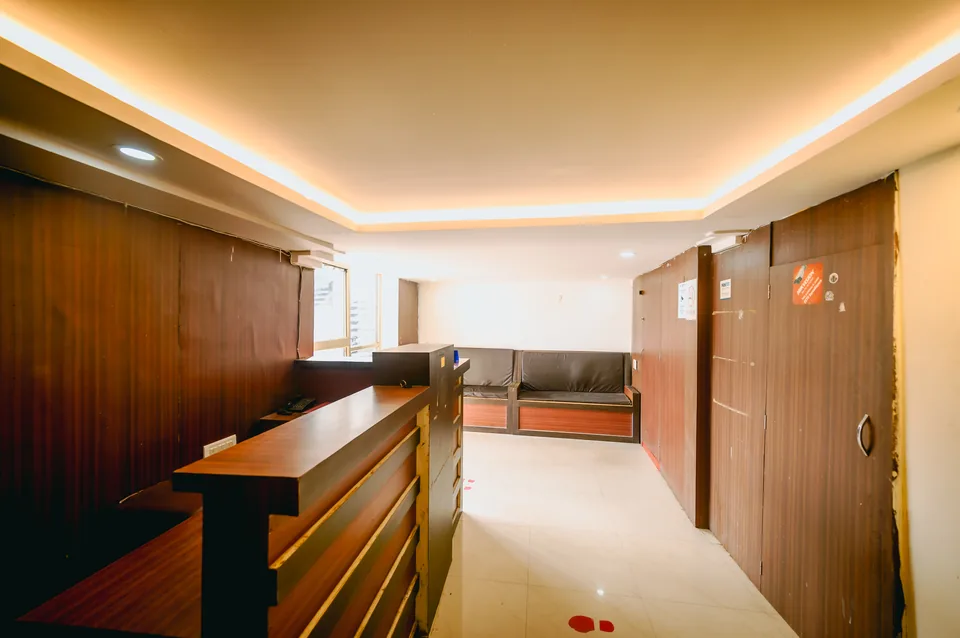Reception and lobby at Hotel Laughing Buddha 2